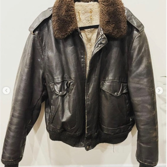 Vintage 80’s Schott Sherpa/ Leather Bomber Jacket - Fits Men’s Large - Picture 2 of 5